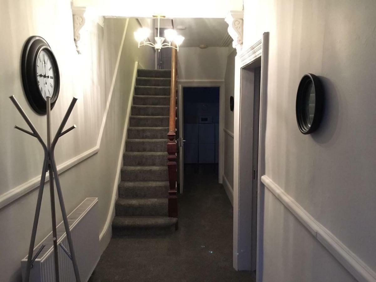 فيلا @33 Fab Townhouse هوليهيد المظهر الخارجي الصورة